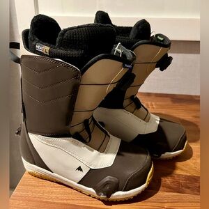 Burton Ruler Step On snowboard boots size 8.5